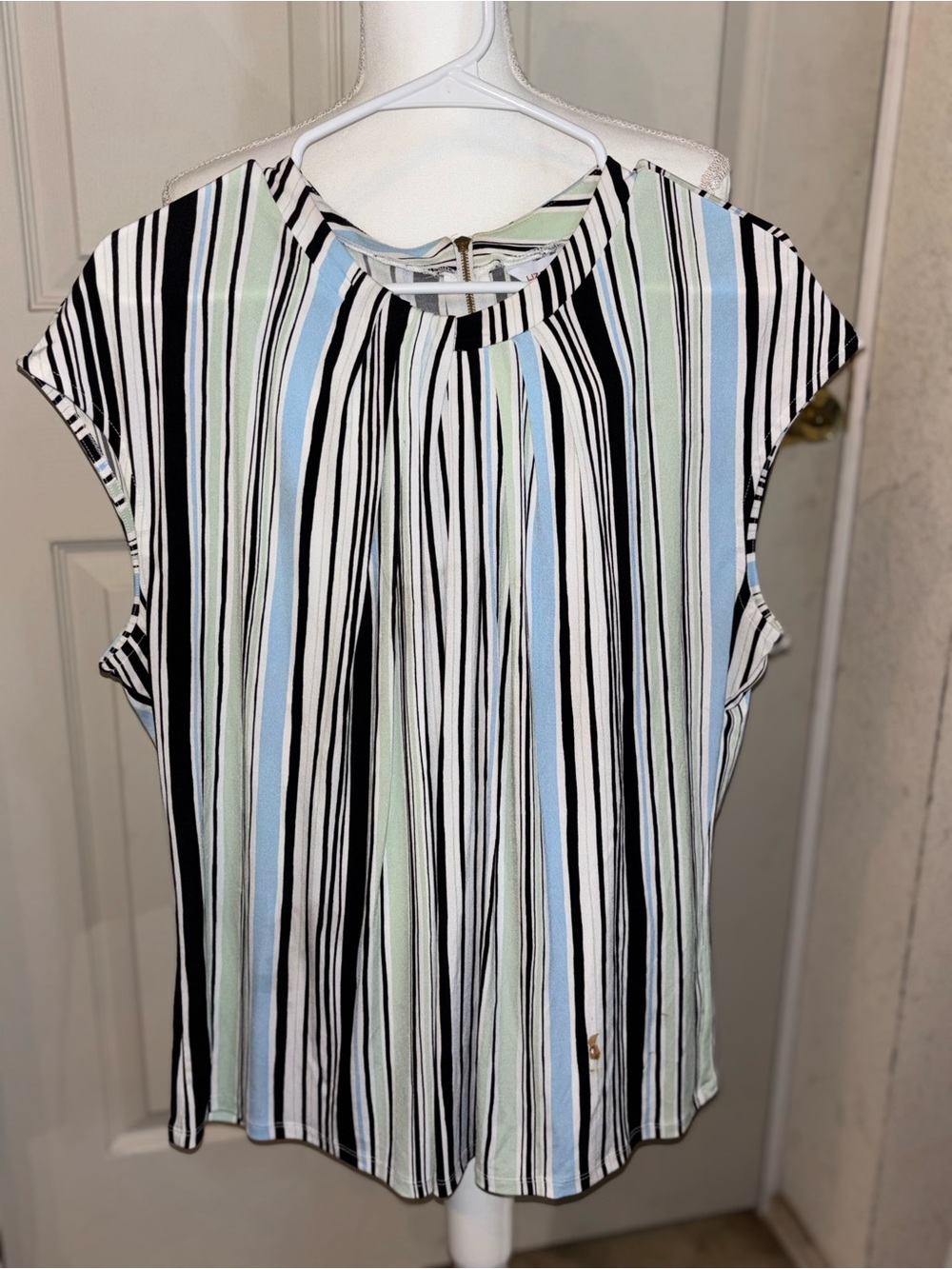 Liz Claiborne Black, White, Pastel Blue & Mint Striped Cap-Sleeve Top